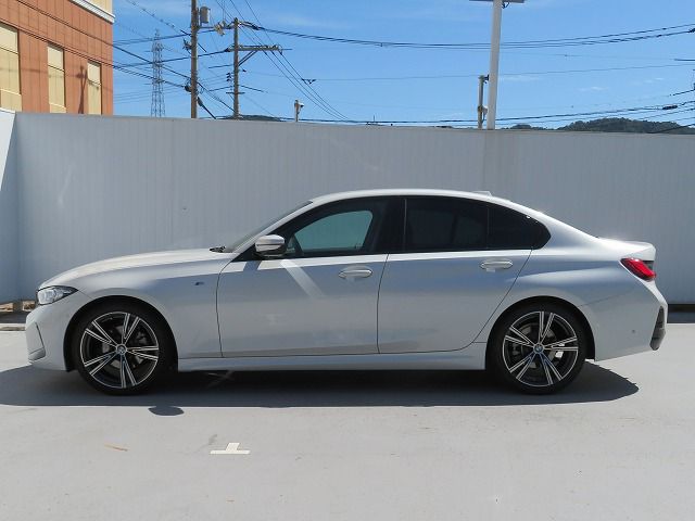 320d xDrive Berline RHD