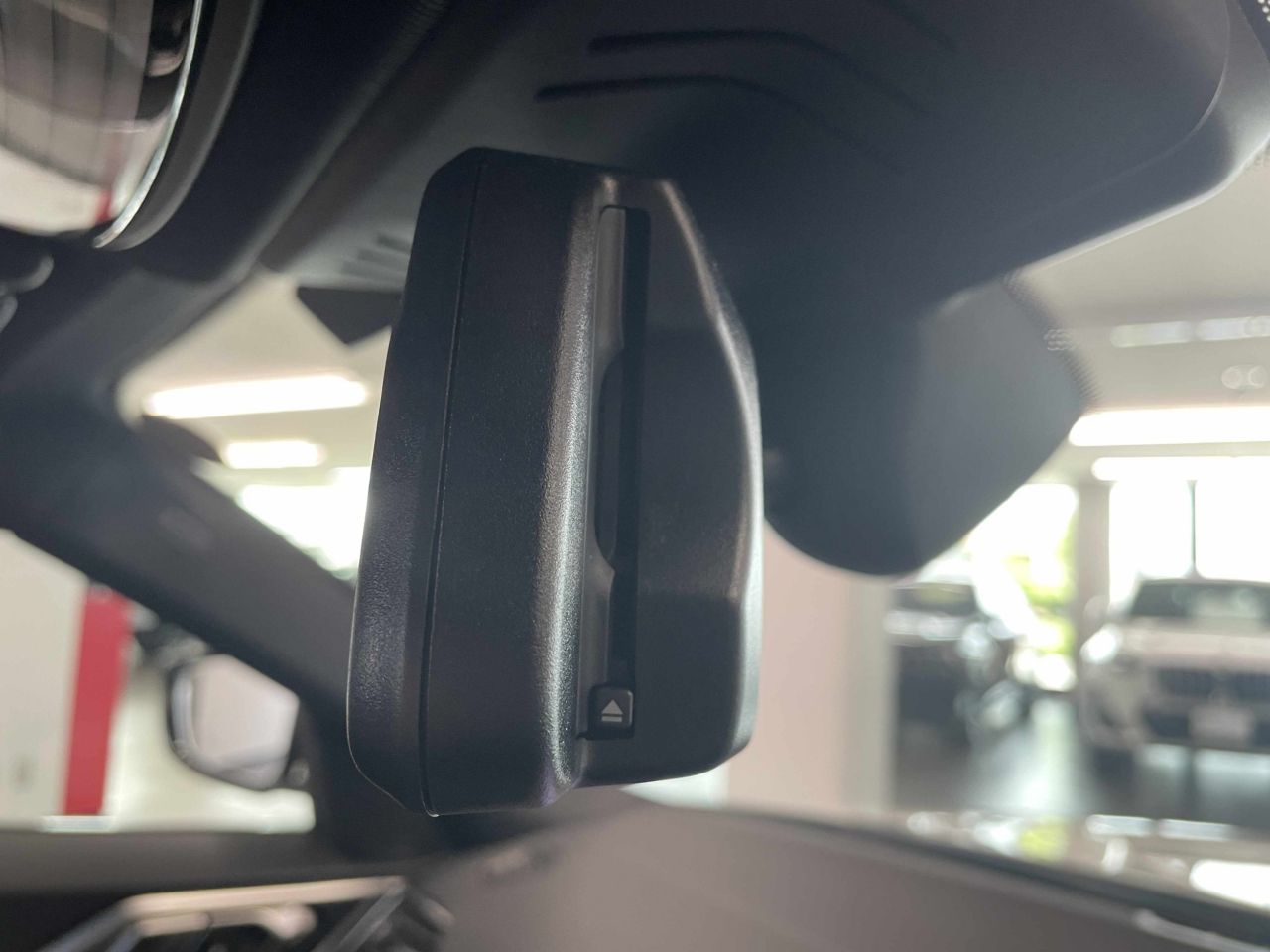 G26 420d xDrive Gran Coupe RHD