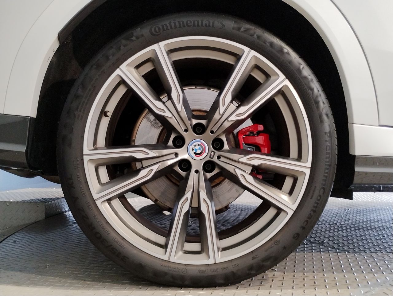 X* M50i RHD