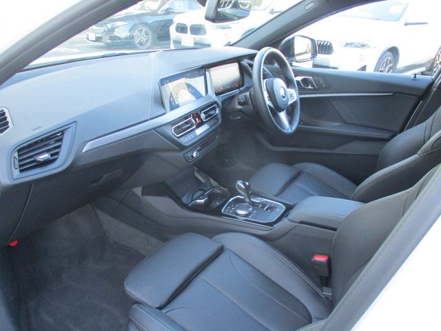 F40 118d Sports Hatch 5-door B47 2.0d