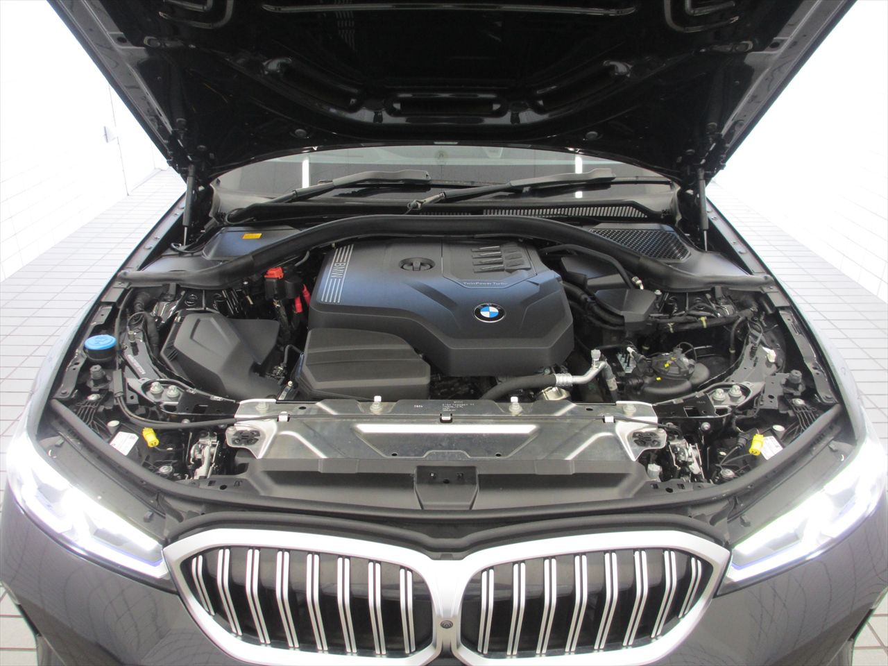 G21 320i Touring LCI RHD