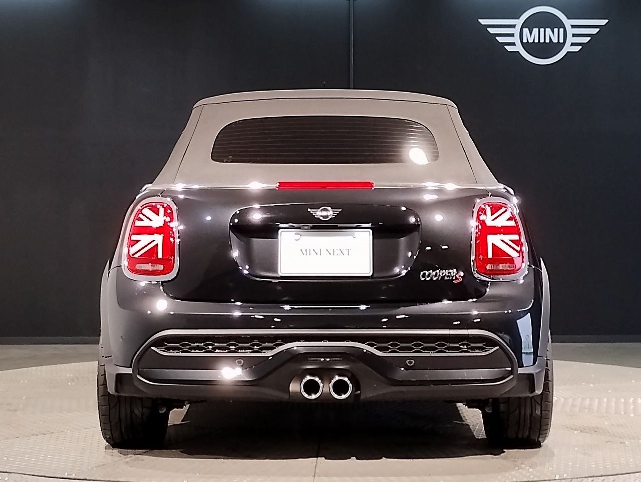 MINI Cooper S Convertible RHD