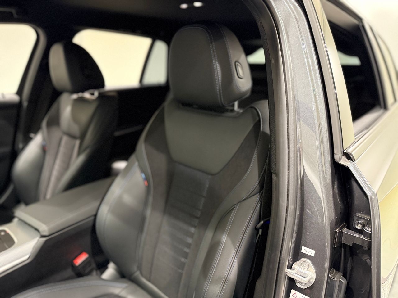 G21 320i RHD