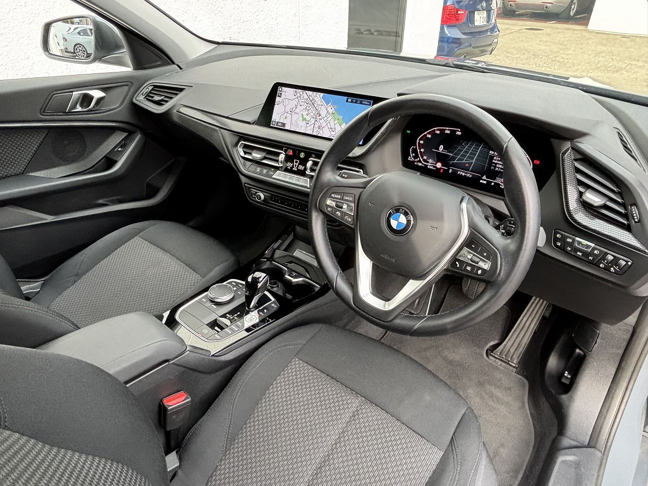 F40 118d Sports Hatch 5-door B47 2.0d
