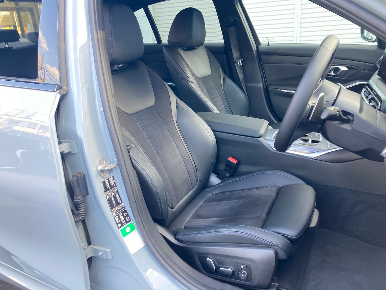 320d xDrive Berline RHD