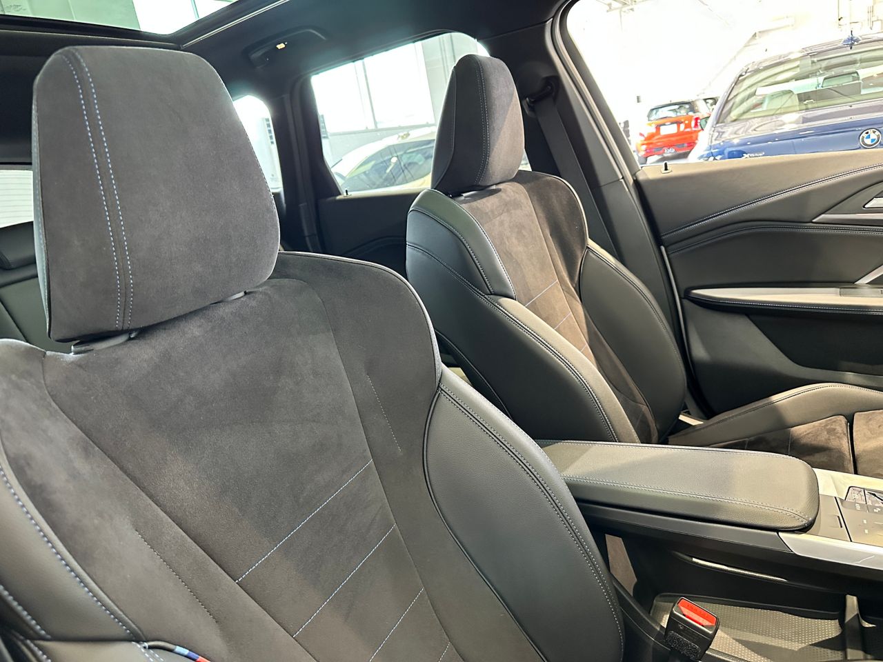 U11 iX1 xDrive30