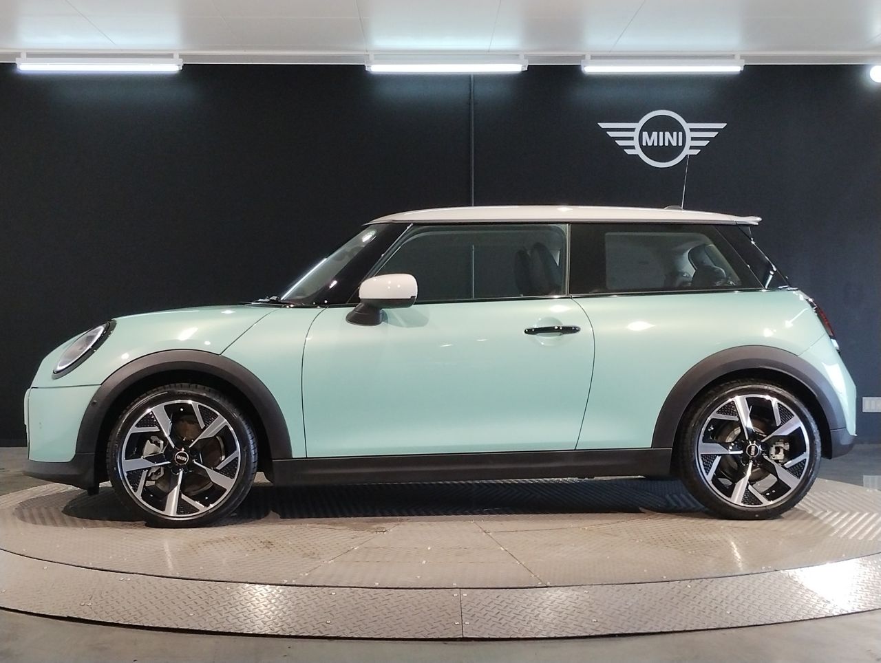 F66 MINI Cooper S 3Dr