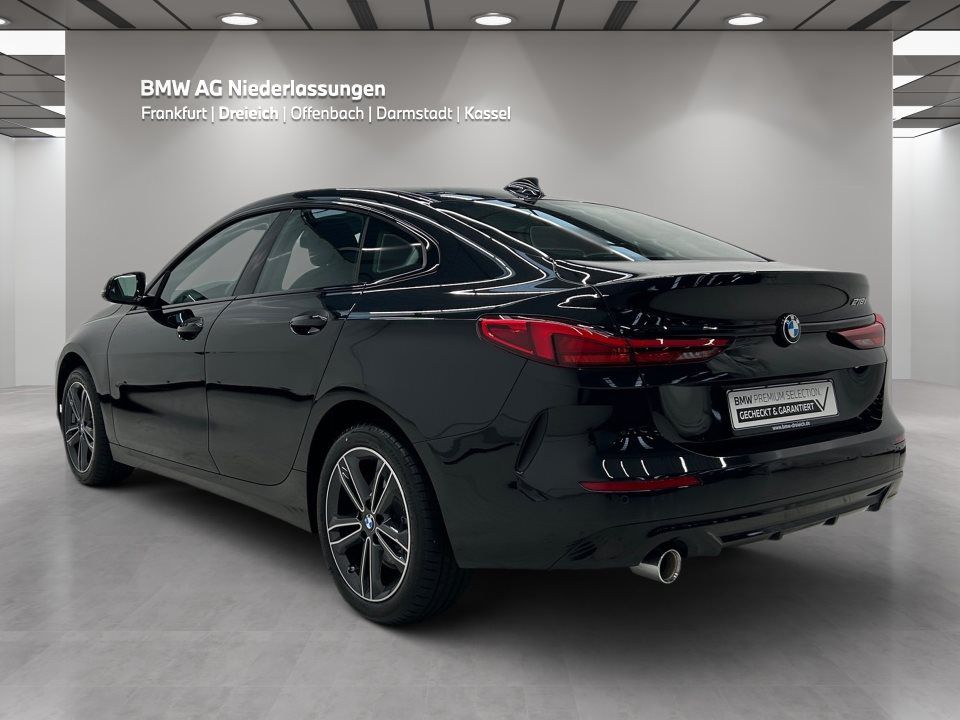 BMW 218
