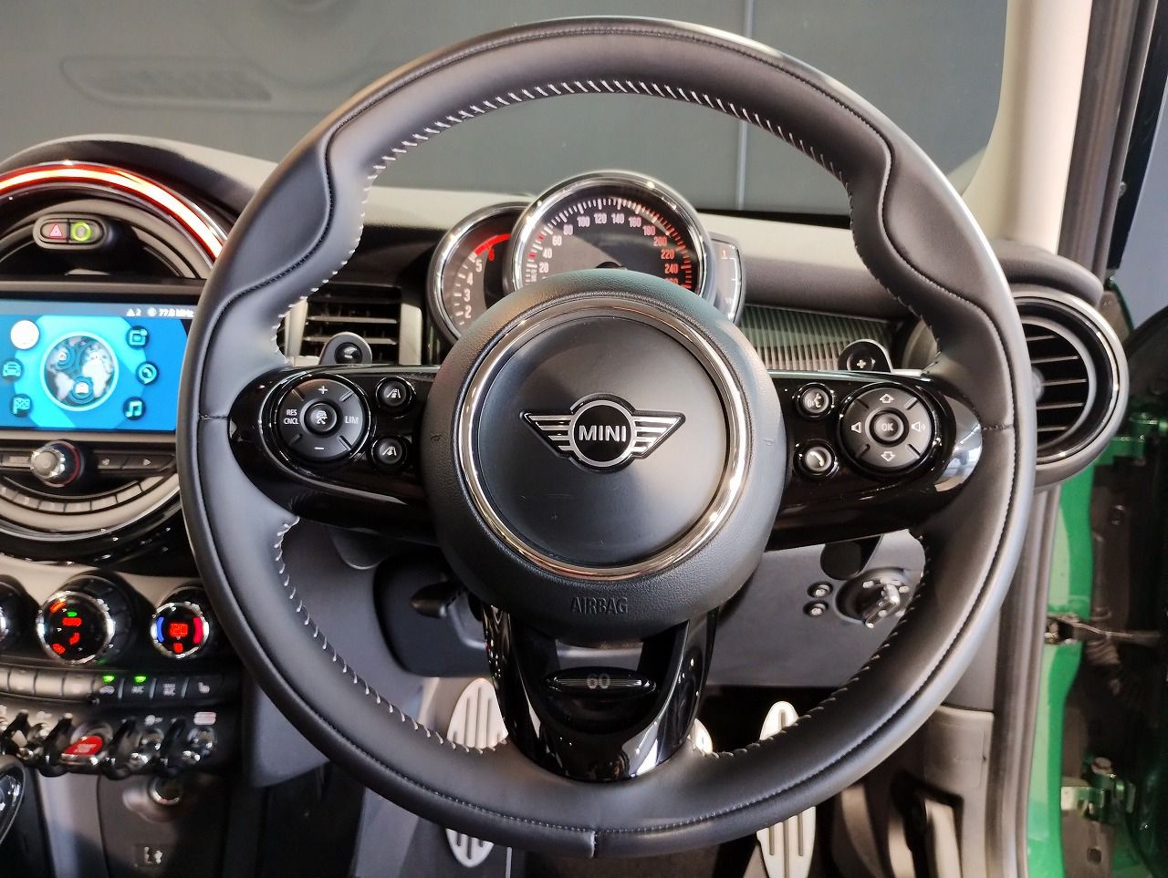 F55 COOPER S D(AT)