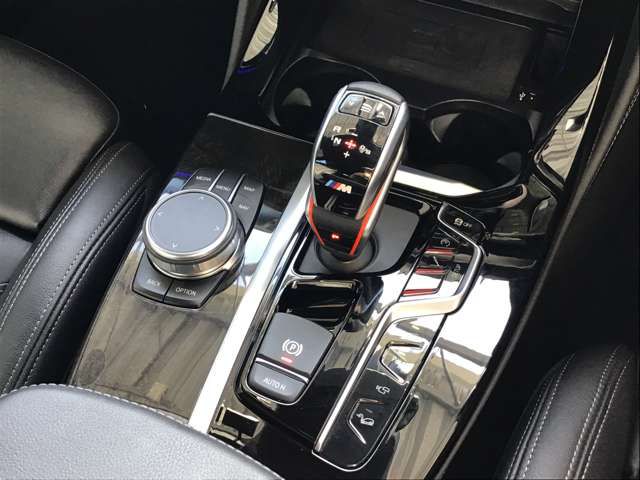 X4 M RHD