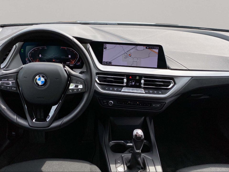 BMW 118