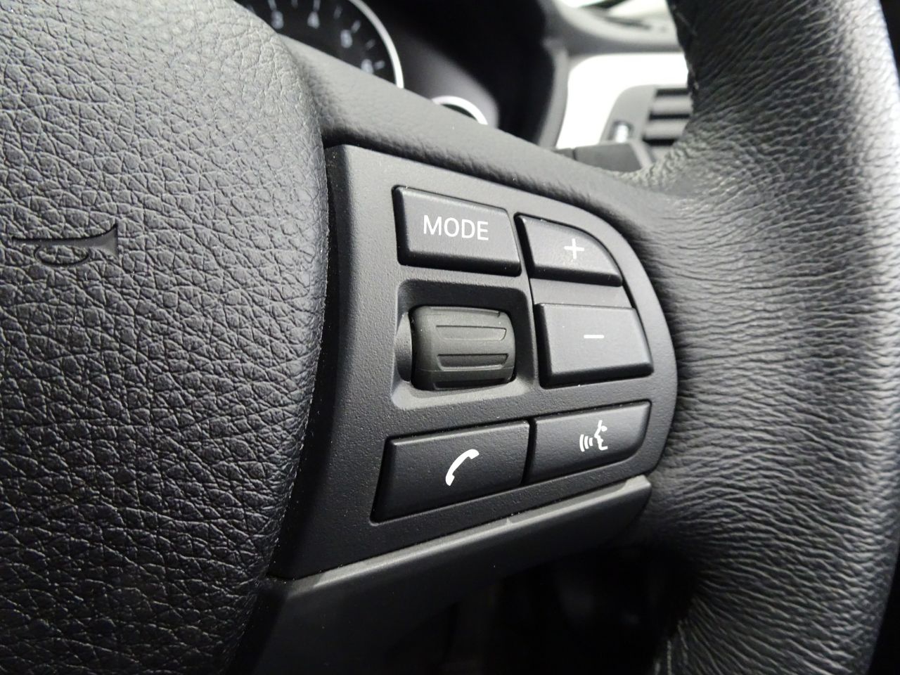 318I TOURING RHD