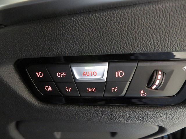 G20 320i Saloon RHD TU