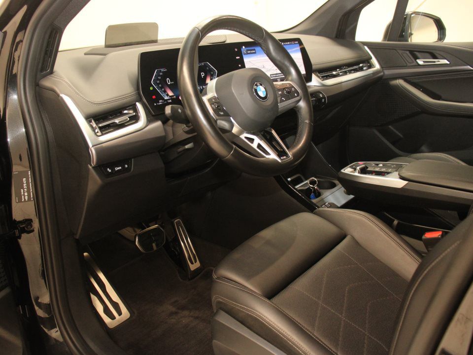 BMW 218
