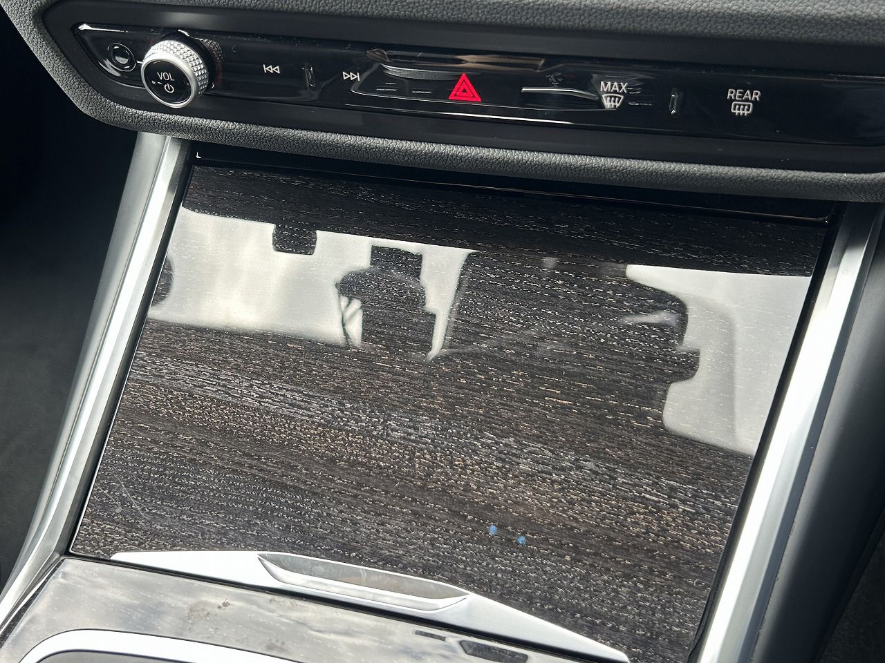 G20 330e Saloon LCI RHD MX
