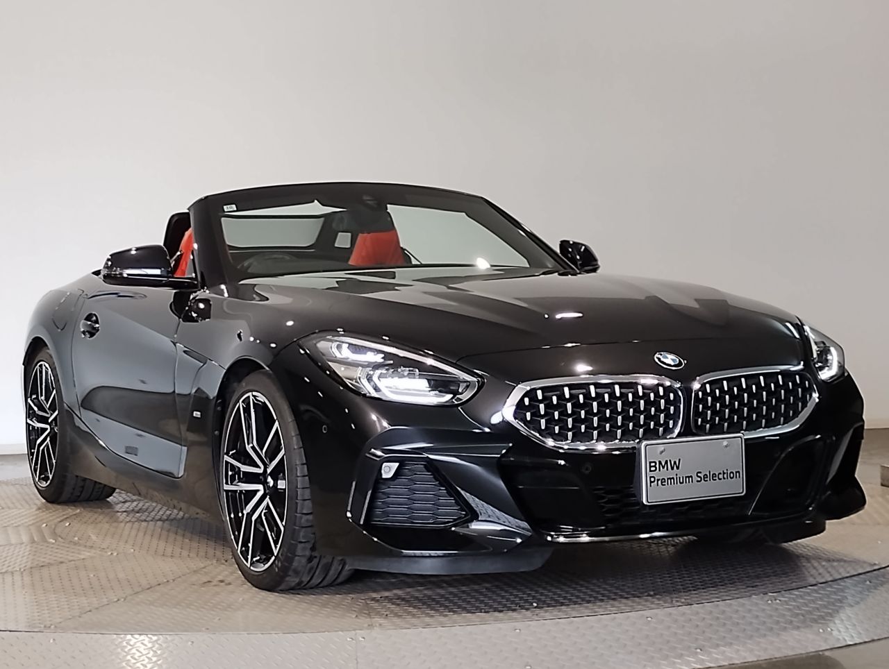 G29 z4 sDrive20i RHD