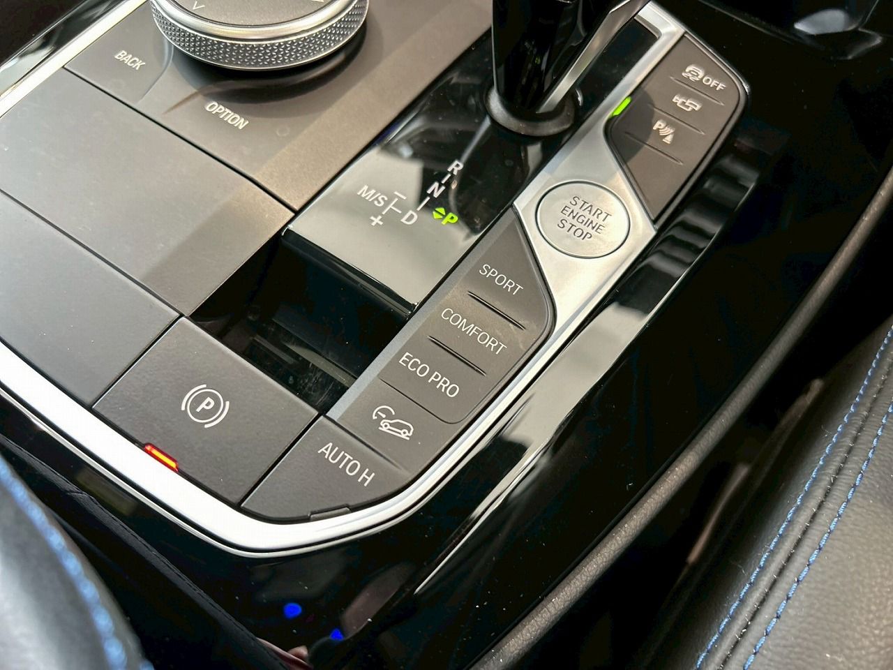 G01 X3 M40d RHD LCI ZA