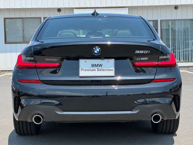 G20 320i Saloon RHD TU
