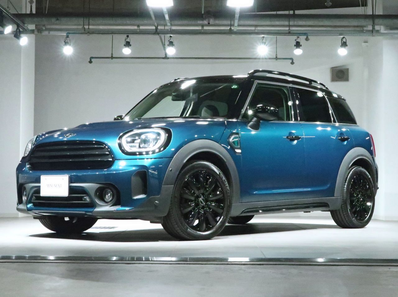 THE NEW MINI CROSSOVER BOARDWALK EDITION.