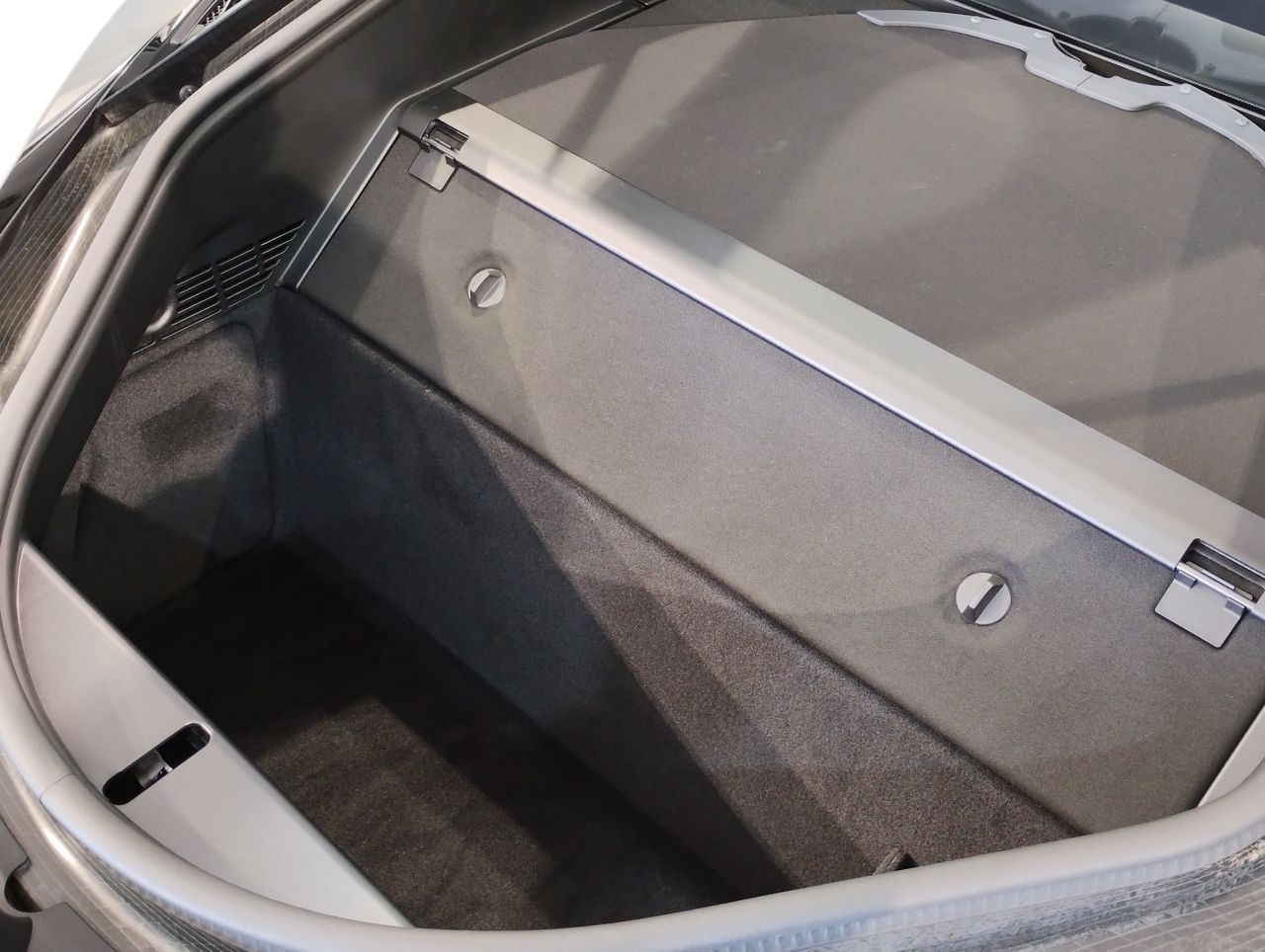 I12 i8 Coupe LCI B38 1.5i