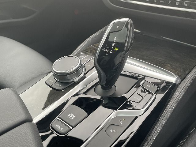 530I
