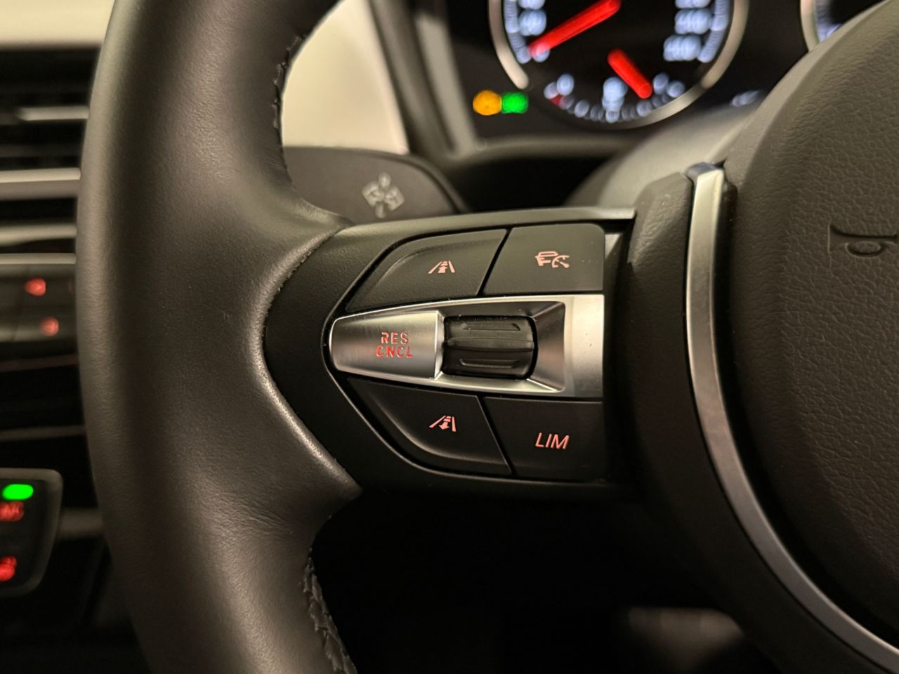 X1 sDrive18i RHD