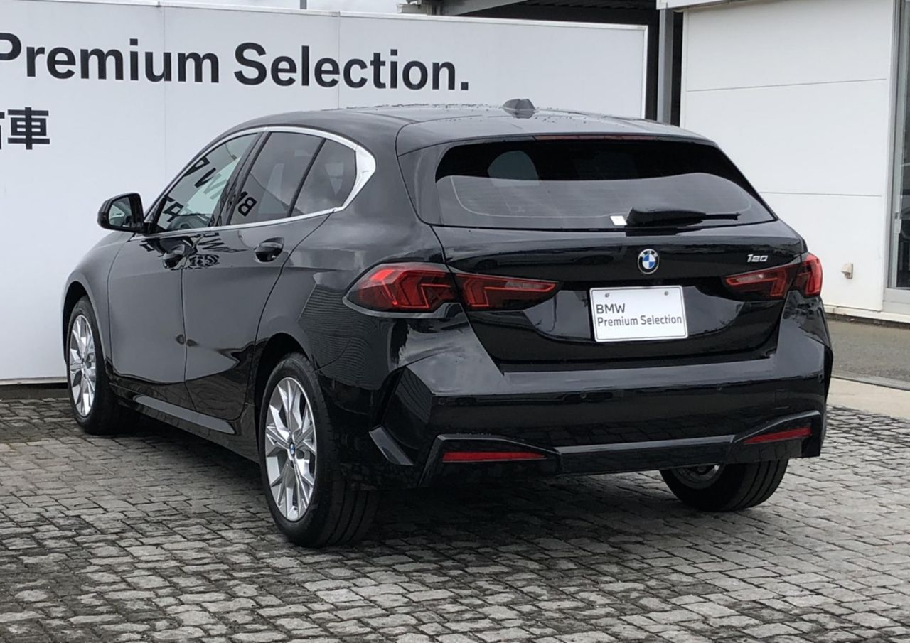 120 Sport Sports Hatch