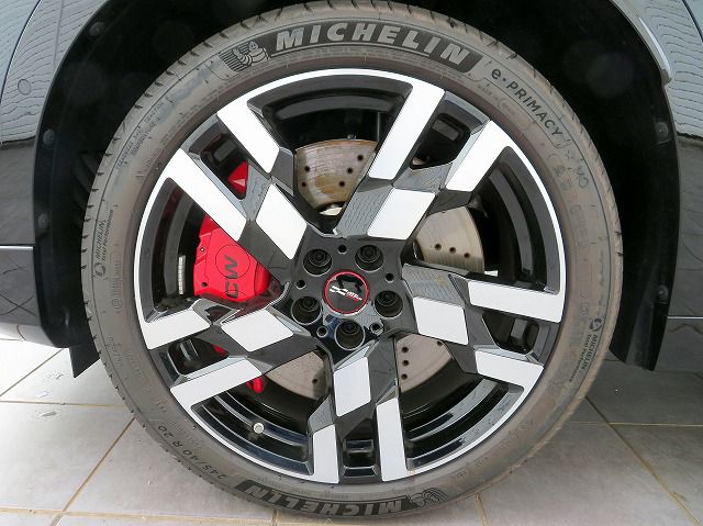 U25 MINI John Cooper Works Countryman ALL4