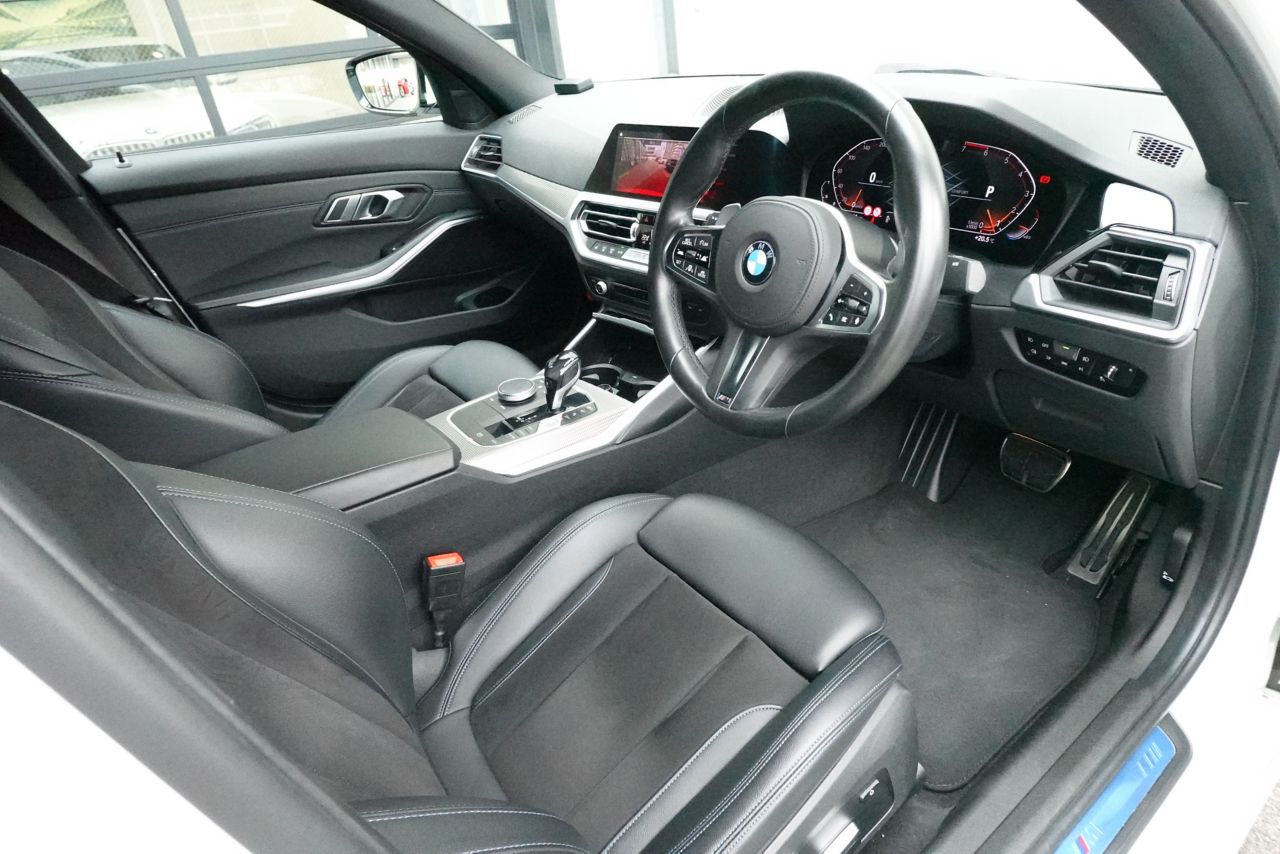 G20 320i Saloon RHD TU