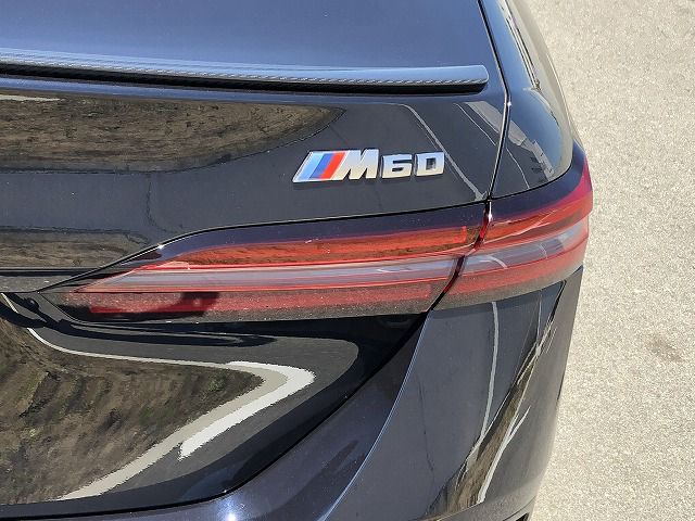 BMW i5 M60 xDrive Sedan RHD