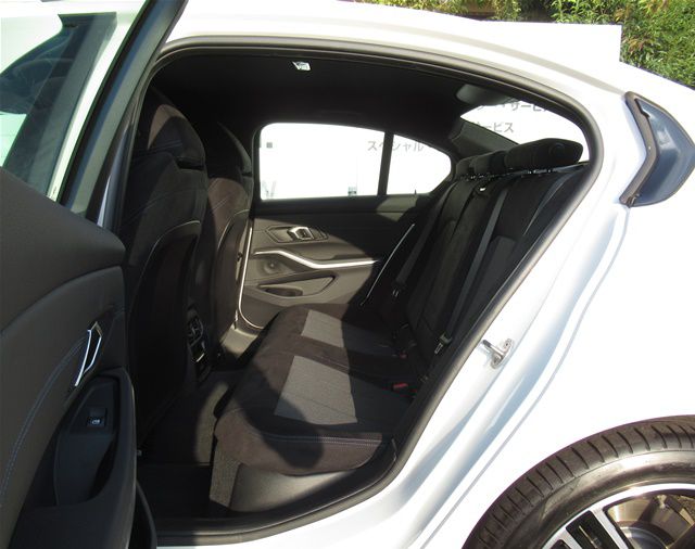 G20 320i Saloon LCI RHD MX