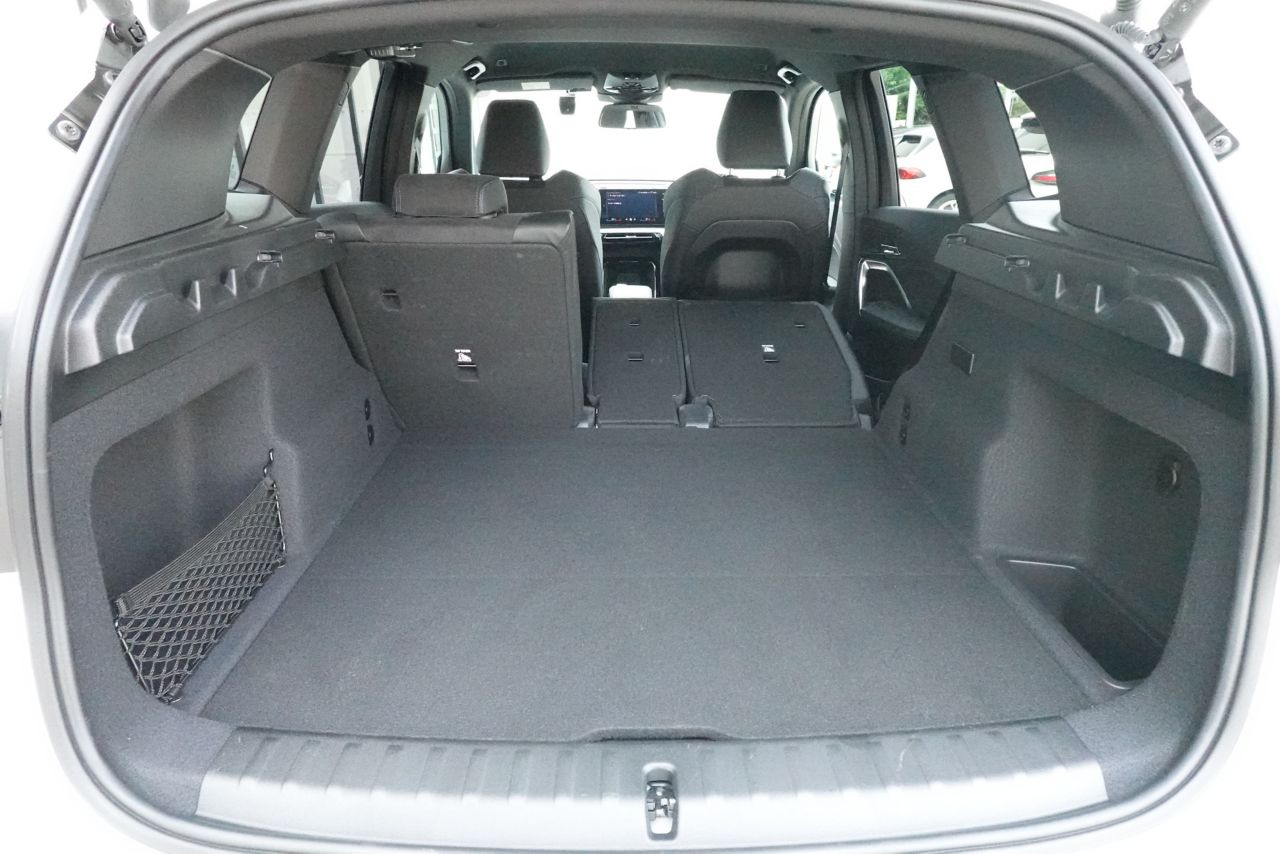 U11 iX1 xDrive30