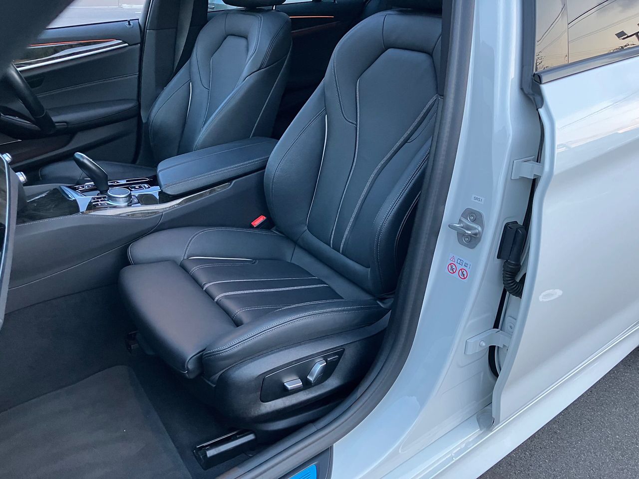 520d xDrive Touring RHD