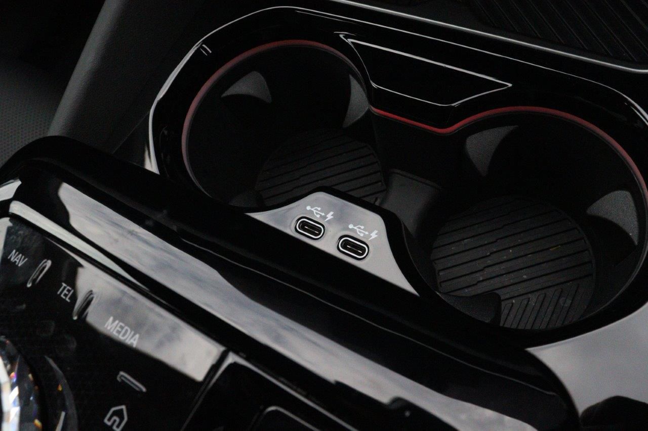 BMW i5 eDrive40 M Sport RHD