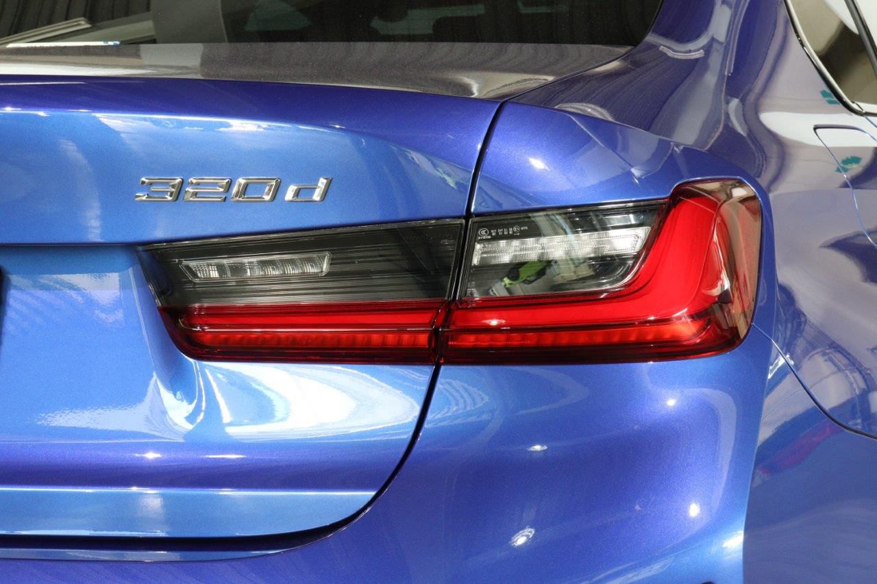 320d xDrive Berline RHD