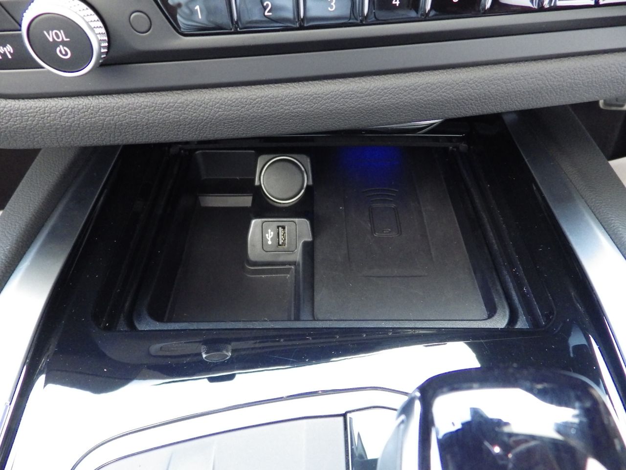 G29 z4 sDrive20i RHD