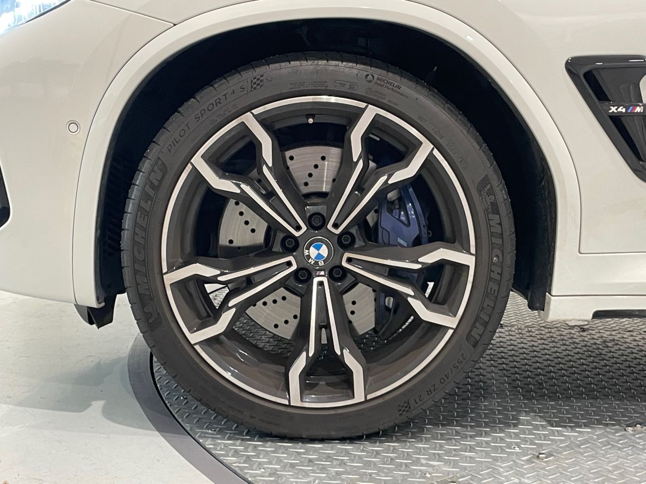 X4 M RHD