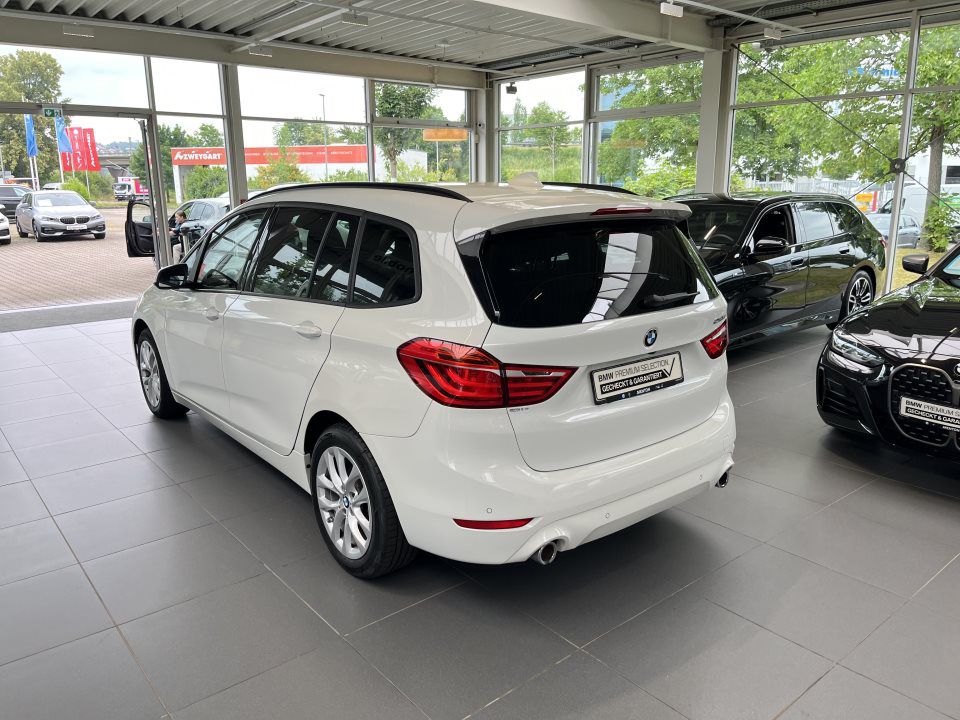 BMW 218