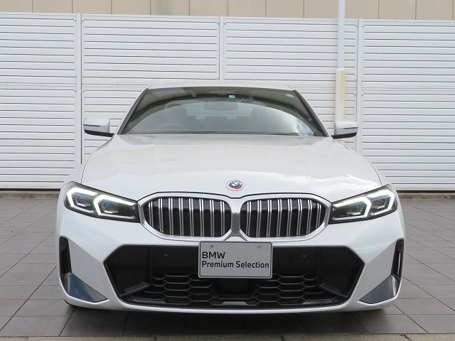 320d xDrive Berline RHD