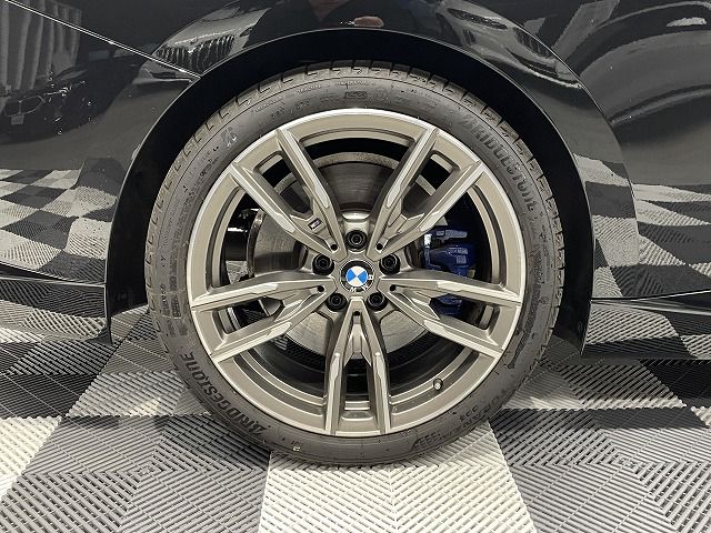 M240i xDrive Coupé RHD