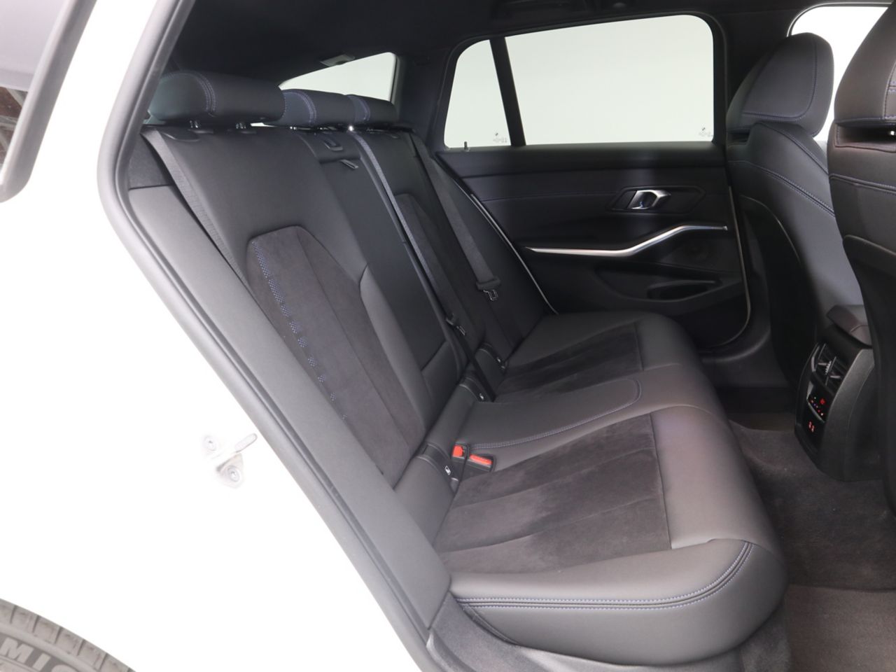 G21 320i Touring LCI RHD