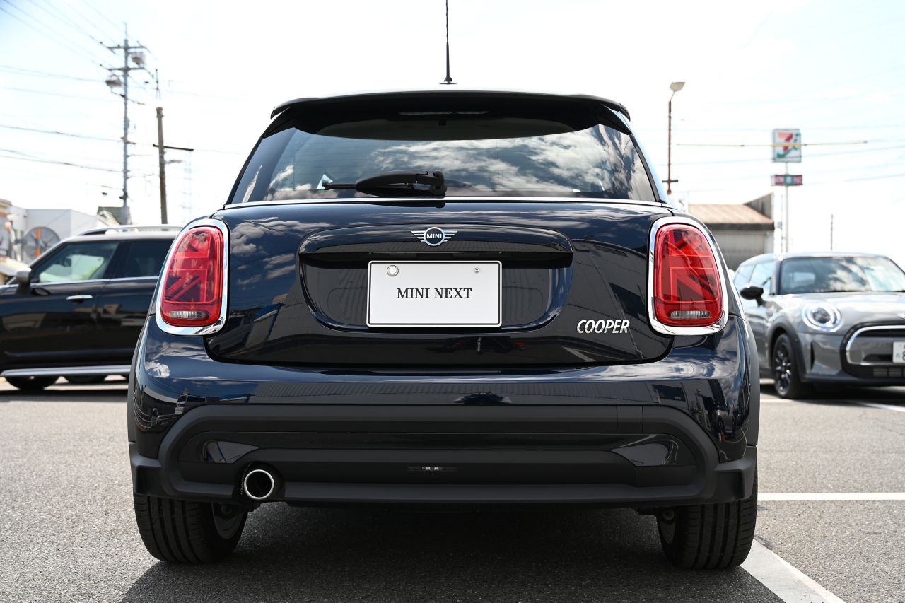 MINI Cooper F56 RHD