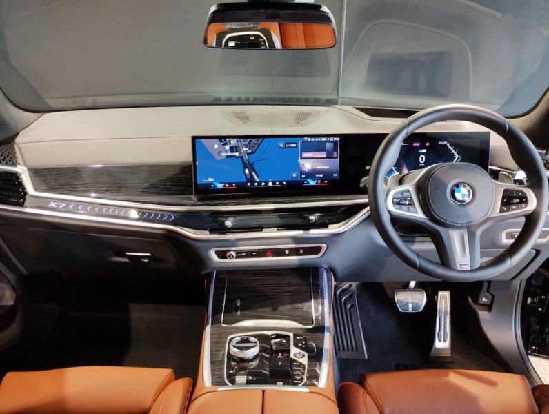 X7 xDrive40d RHD US