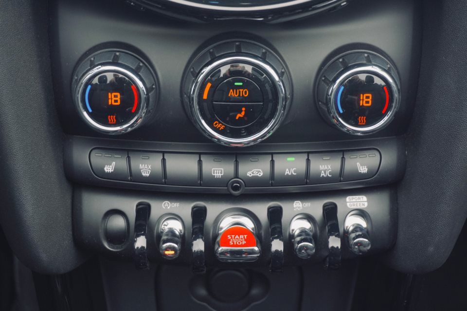 MINI Cooper Cabrio