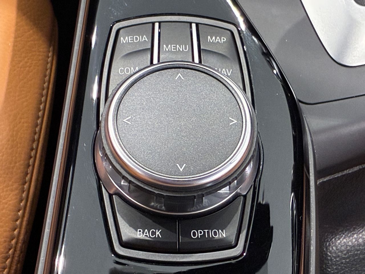 118D 5DOOR RHD