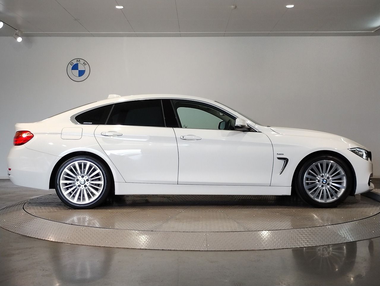 420I GRAN COUPE RHD