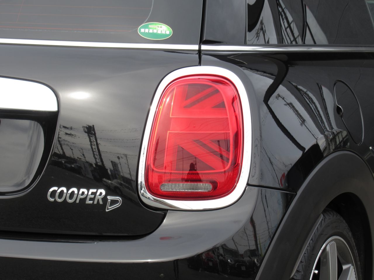 F56 COOPER D (AT)