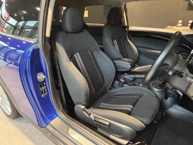 F56 COOPER S D(AT)