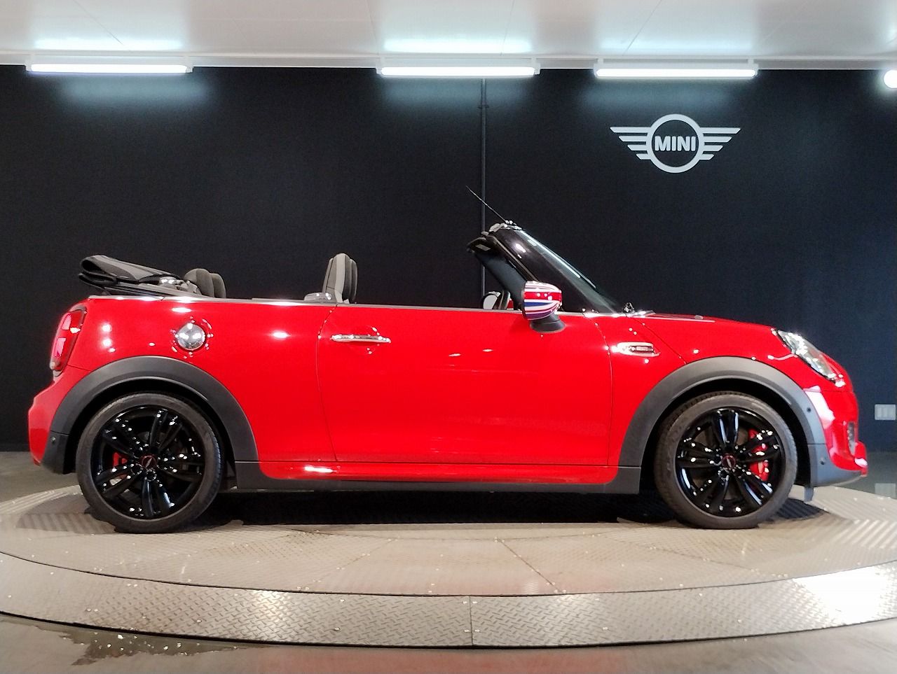 F57 MINI John Cooper Works Convertible LCI