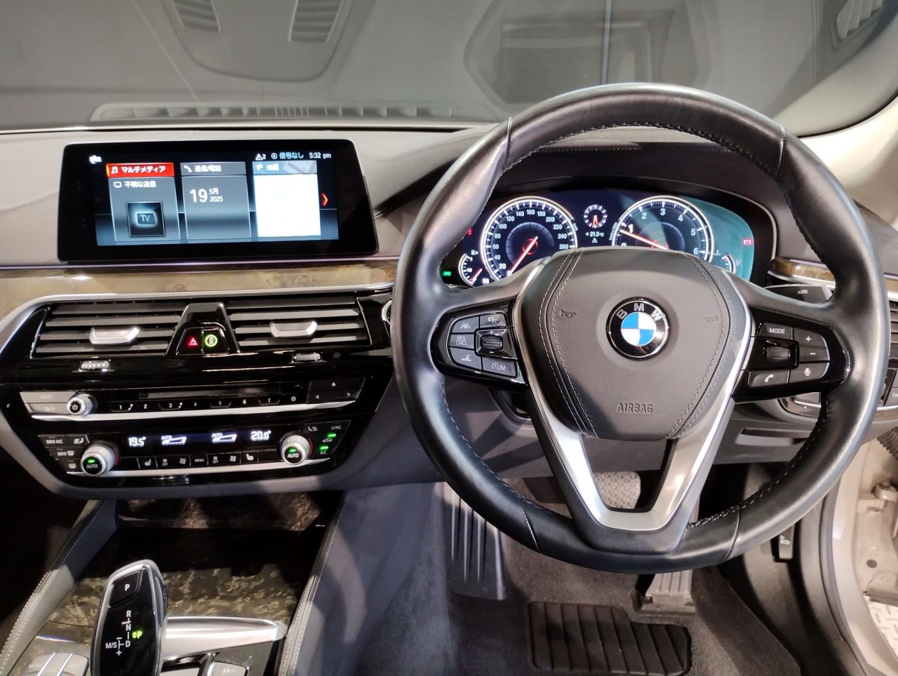 530I